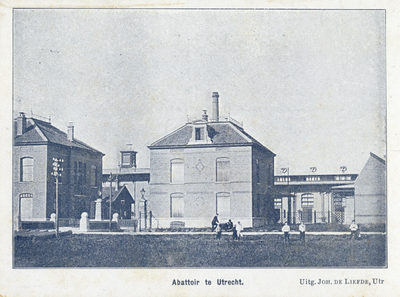 69 Gezicht op het Openbaar Slachthuis (Amsterdamsestraatweg 283) te Utrecht.